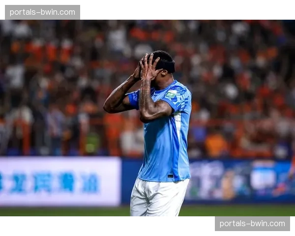 深圳新鹏城主场首败暴露防守漏洞 七粒失球需重视 深圳新鹏城主场首败暴露防守漏洞 七粒失球需重视